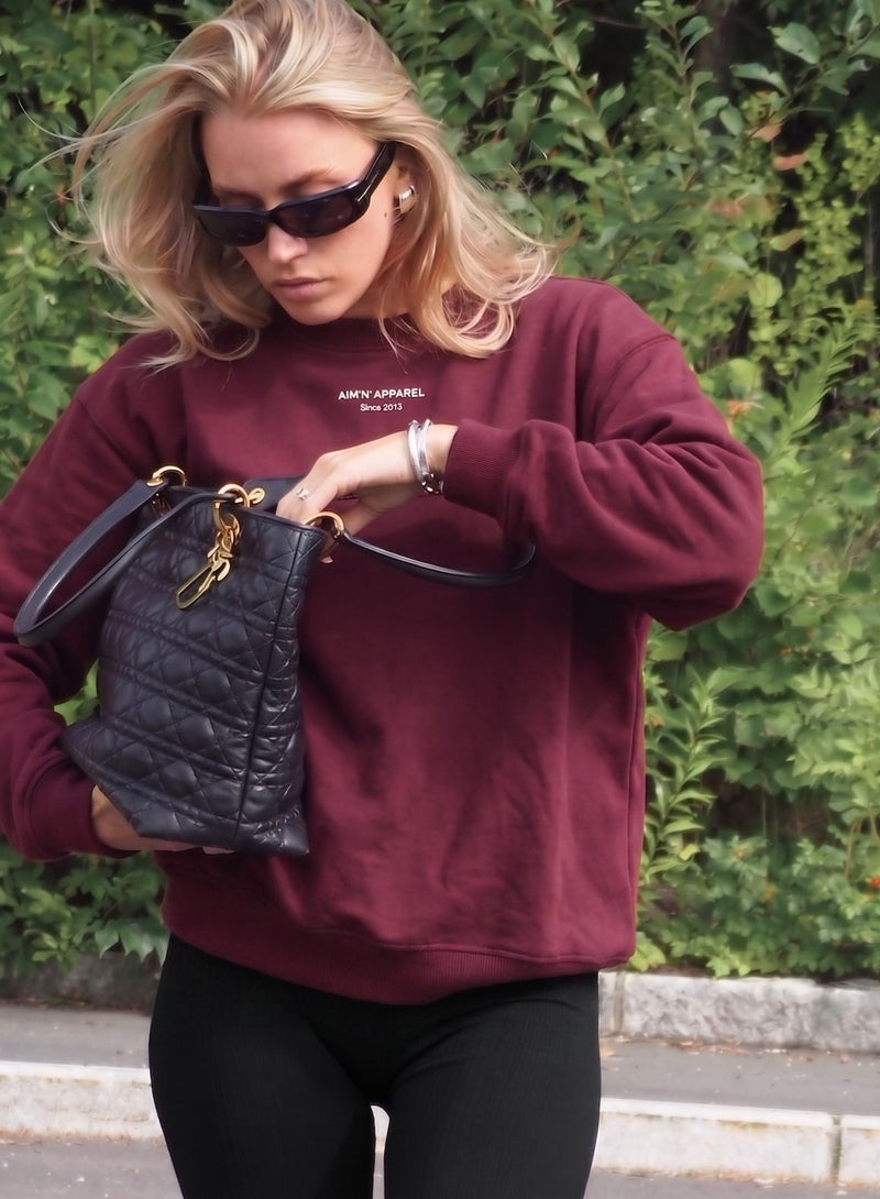 SWEATSHIRTS<br>Opptil 50 % rabatt